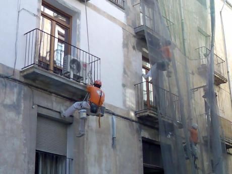 #img_1552 Pintando edificio